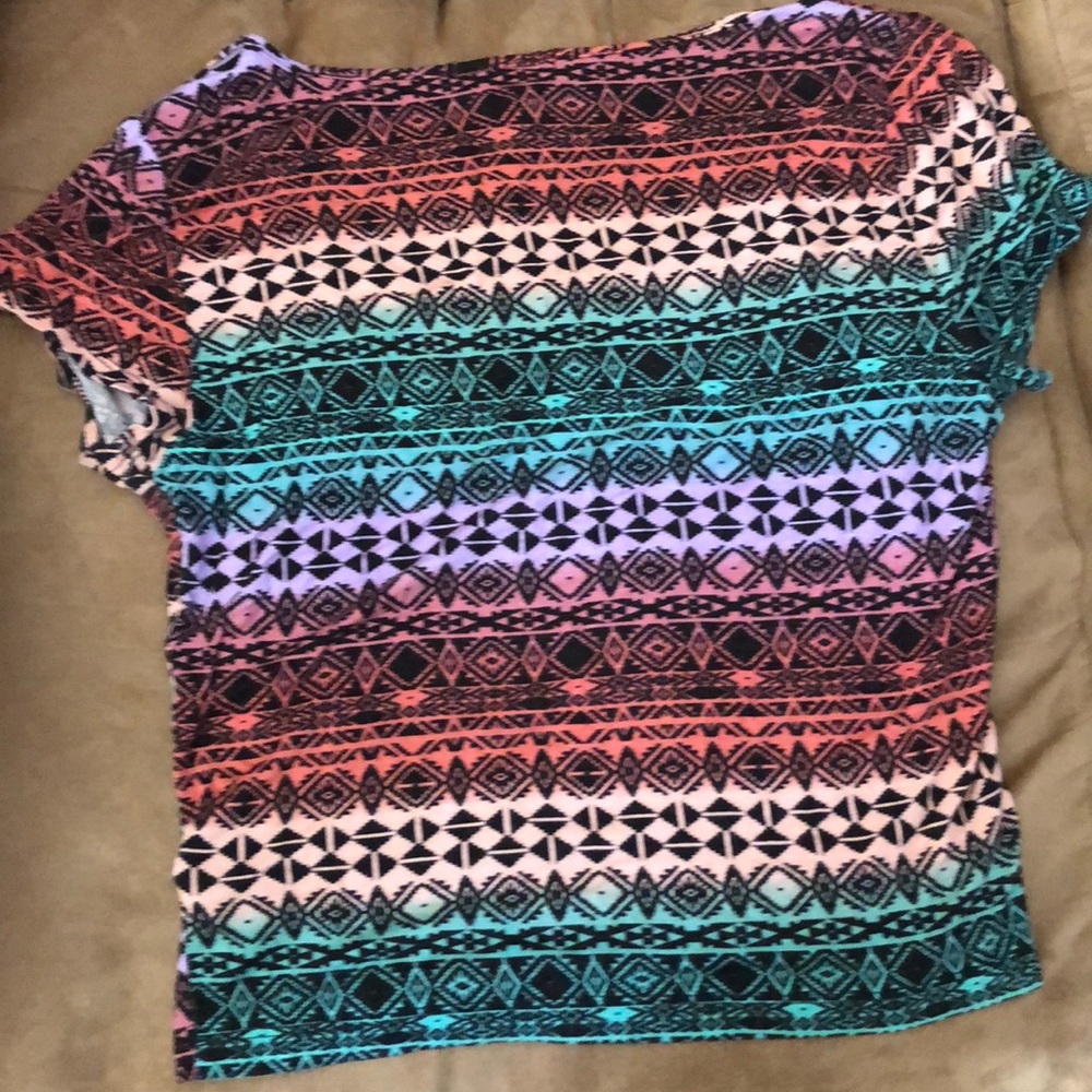 Top - Picture 2 of 2